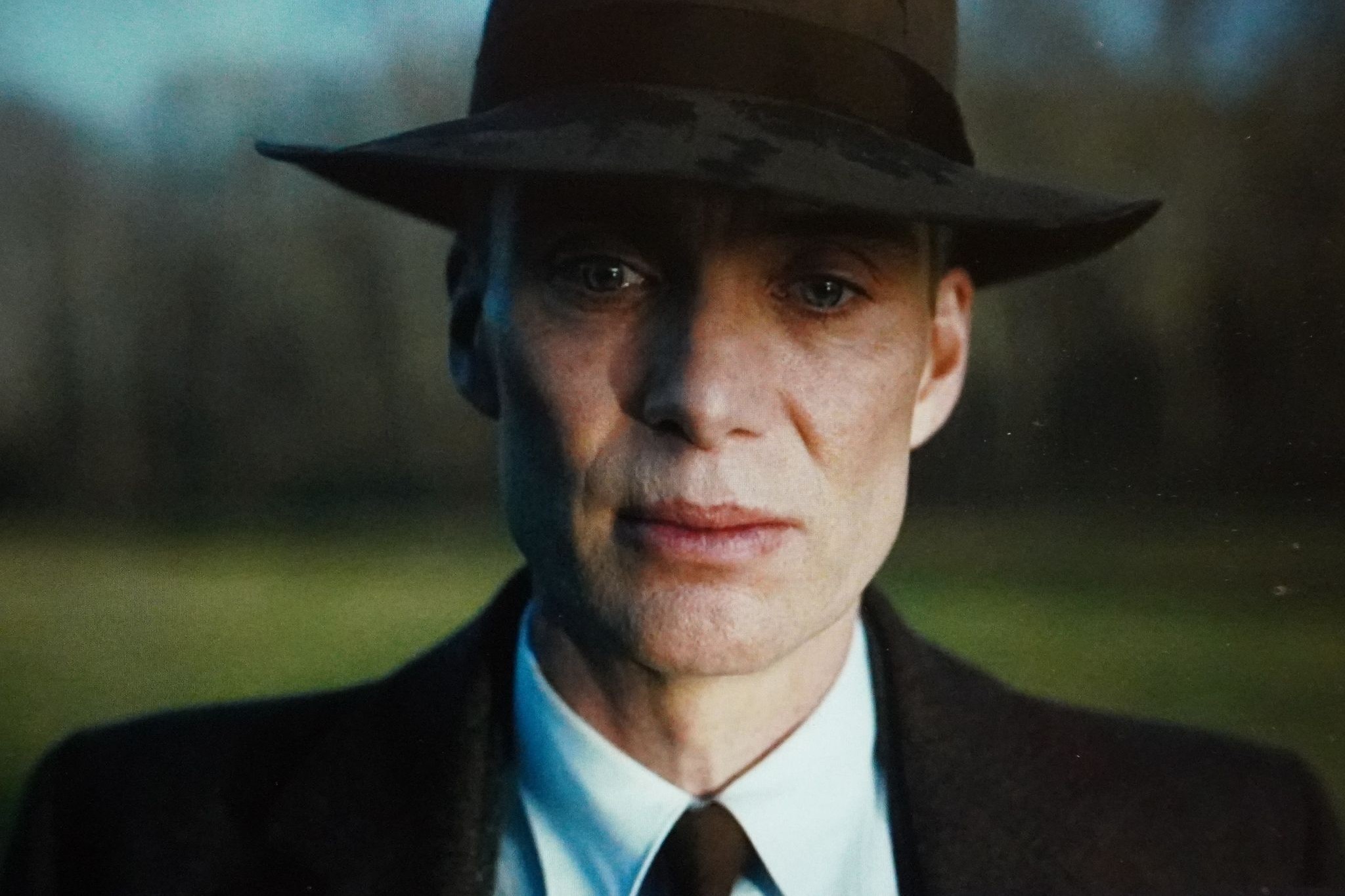 Film: Oppenheimer – Alt hvad jeg ser er vibrerende atomer