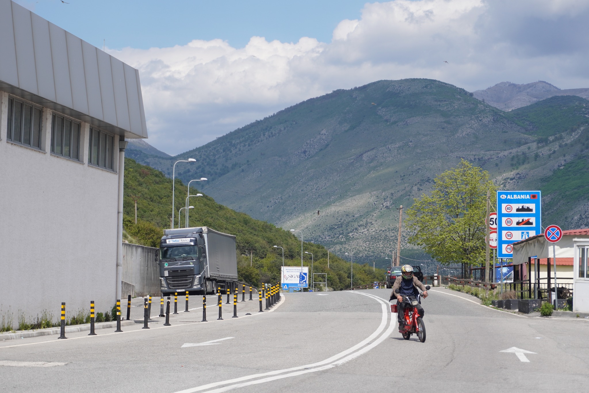 Albanien: Ind og ud af den engang så lukket stat