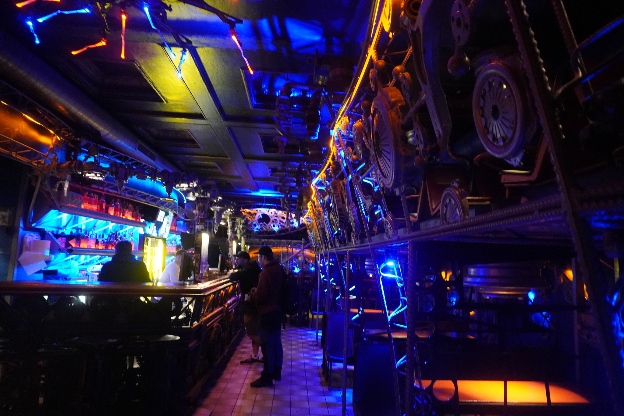 Tjekkiet: Cross Club – Prags mekaniske steampunk mødested