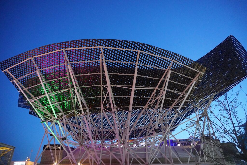 Fisken designet af Frank O Gehry. Fra Barcelona, Spanien.