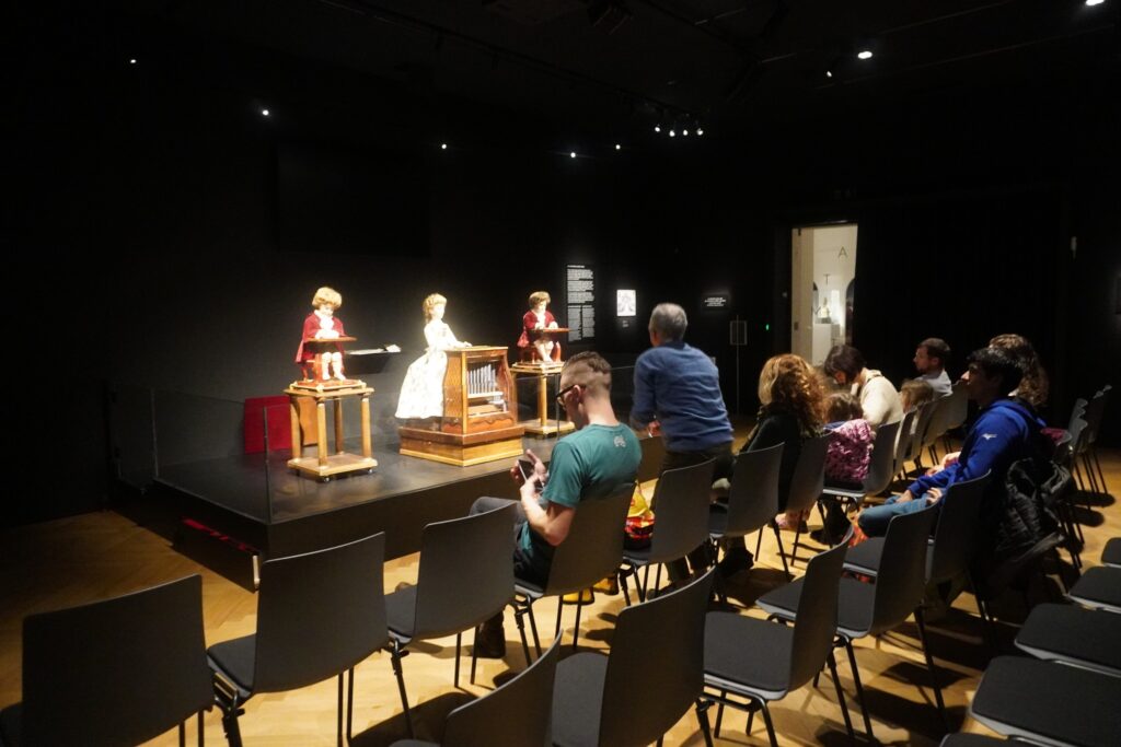 Pierre-Jaquet Droz musikalske automater i Neuchatel. Fra Neuchatel, Schweiz.