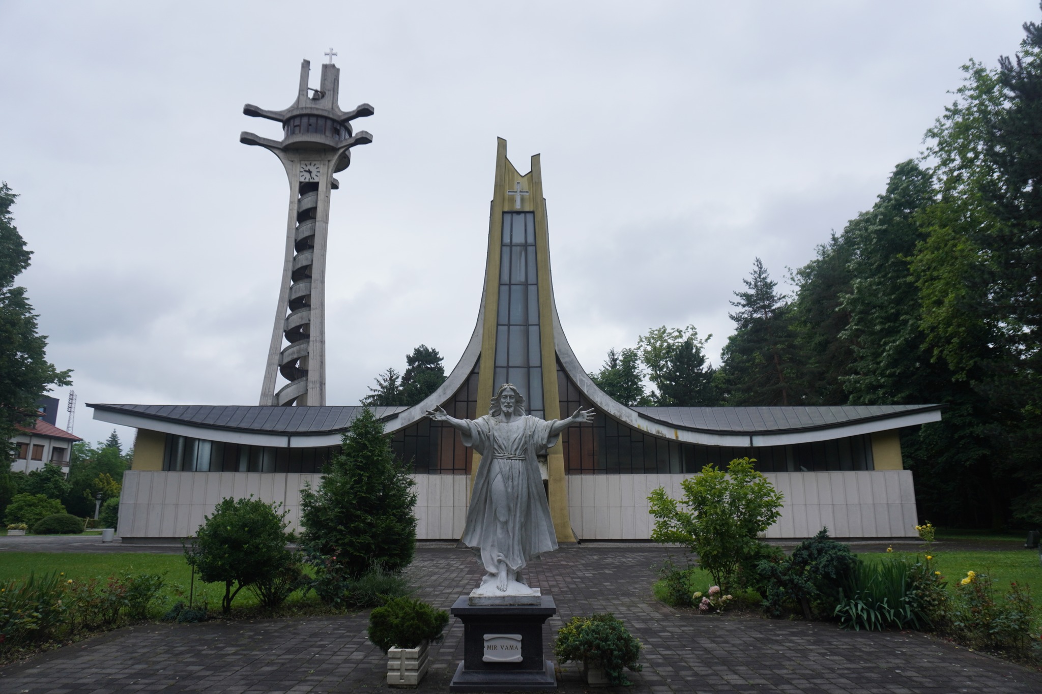 Sankt Bonaventure katedralen. Fra Banja Luka, Bosnien.