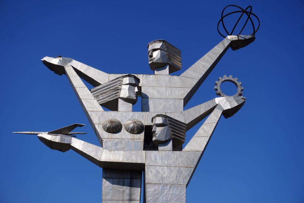 Skulptur i Georgiens EXPO - Tbilisi