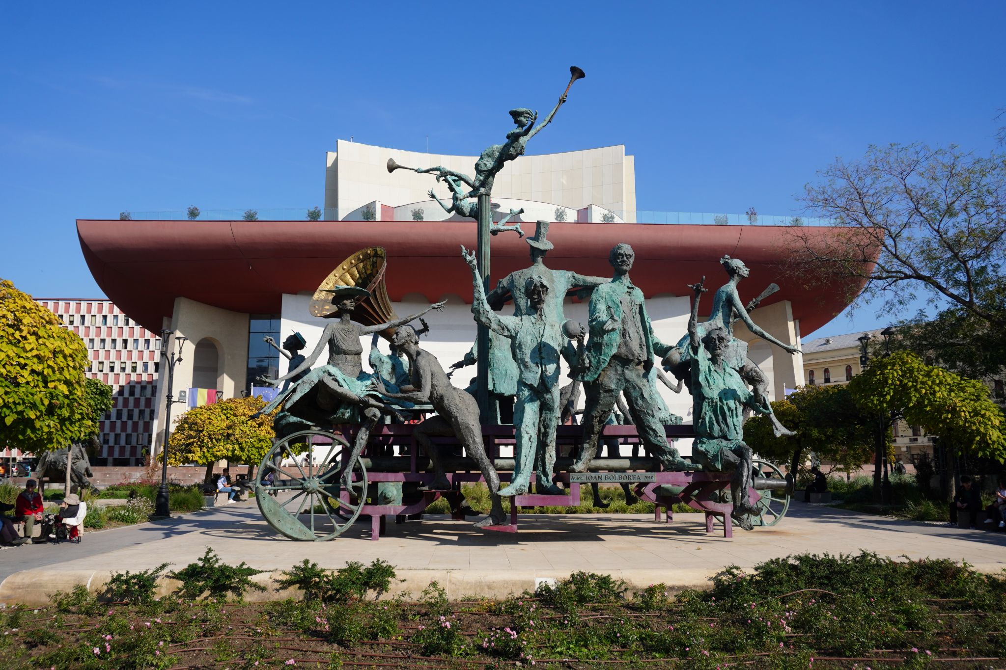 Rumænien: Monumenter og Skulpturer i Bukarest