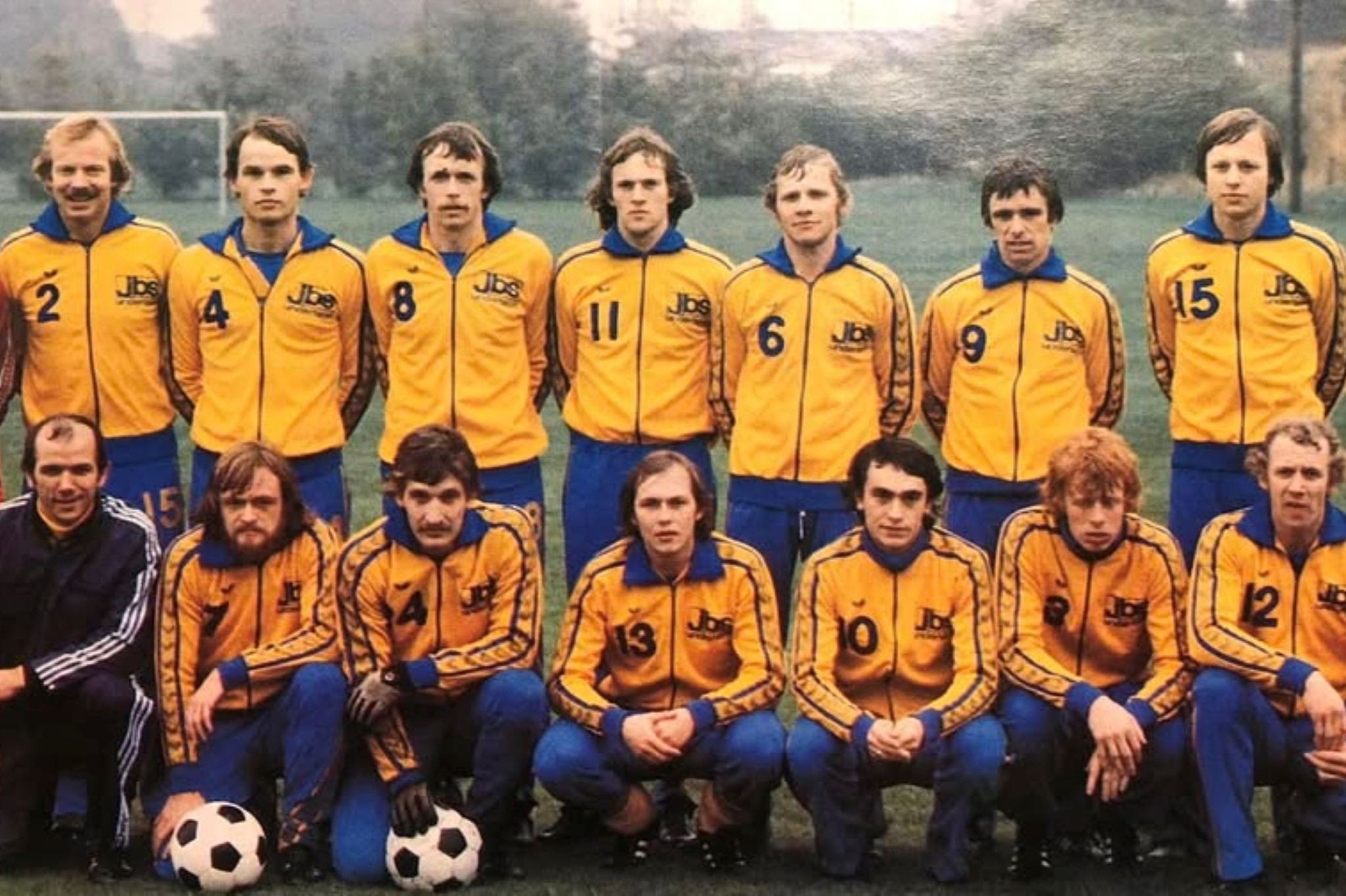 Bøger: De første fire professionelle fodboldspillere i Danmark