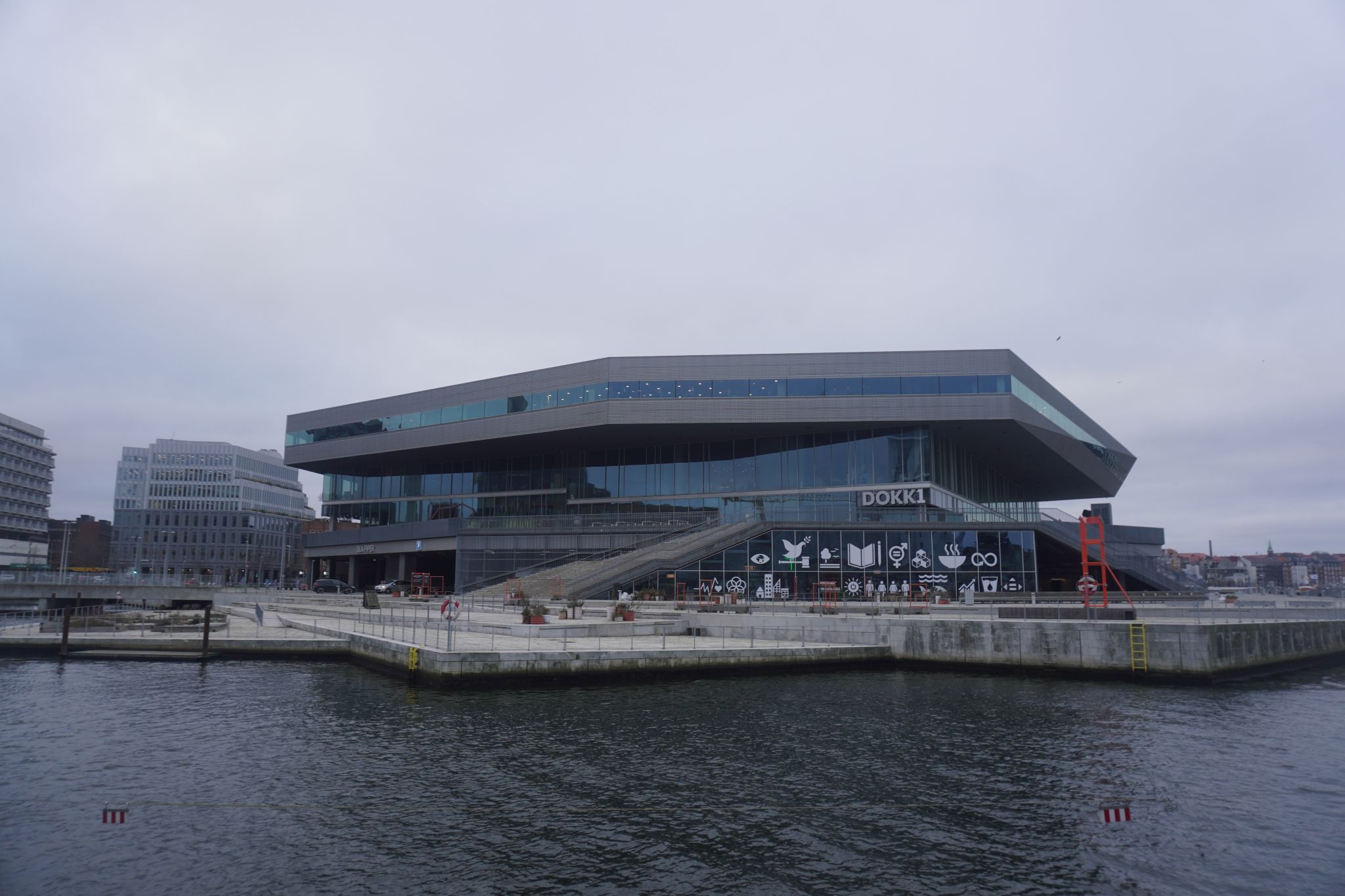 Danmark: DOKK1 – Skandinaviens største offentlige bibliotek