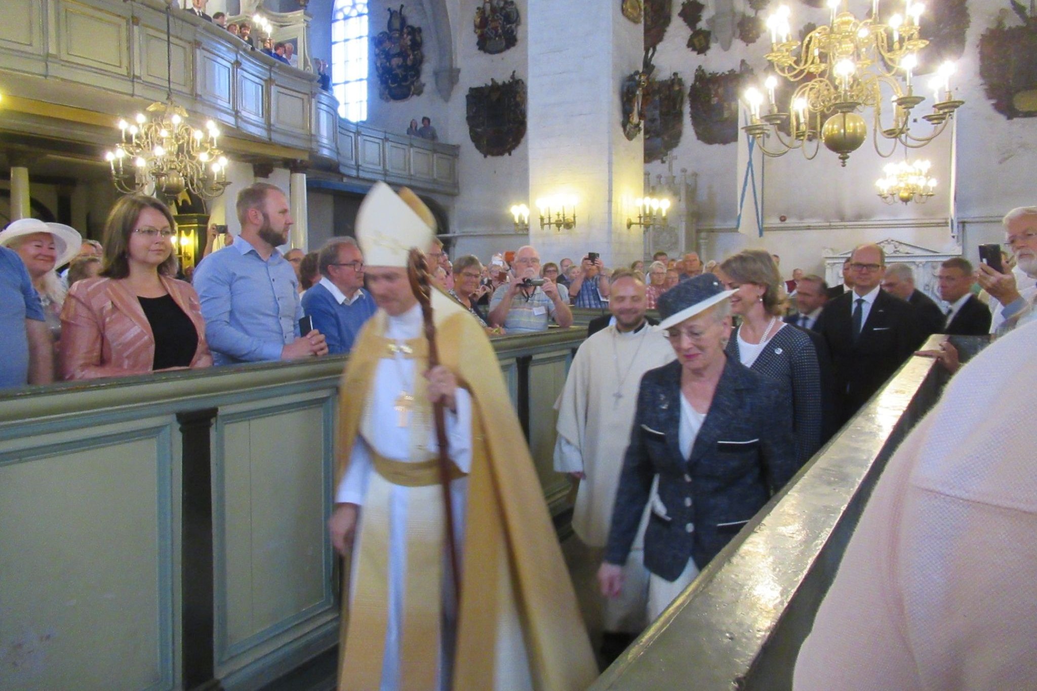Estland: Dronning Margrethe d. 2 var til messe i Tallinn Domkirke