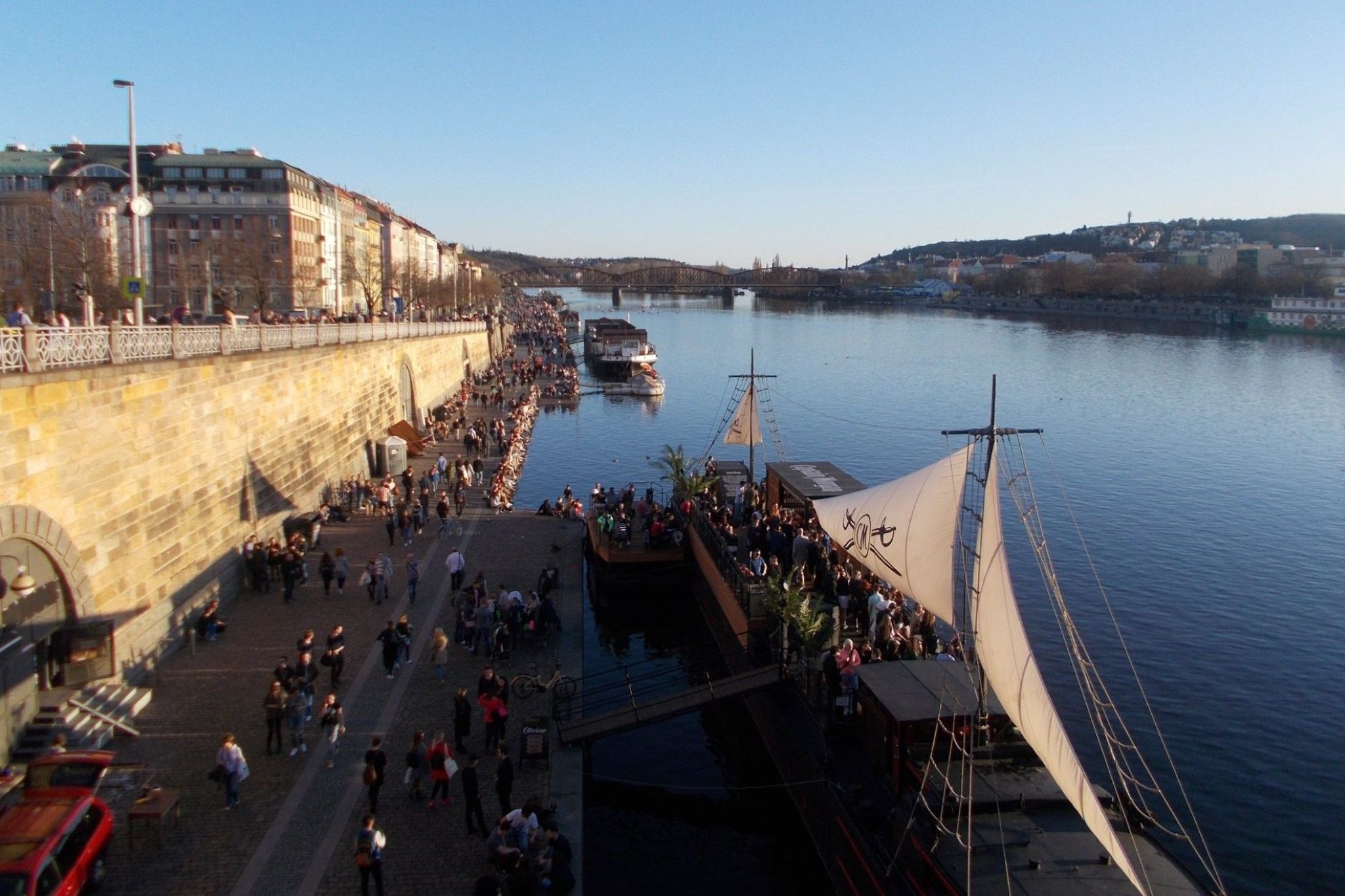 Tjekkiet: En gåtur langs Vltavas bredder i Prag